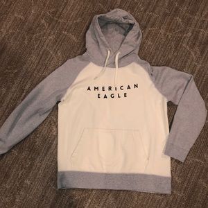 Men’s American Eagle sweatshirt